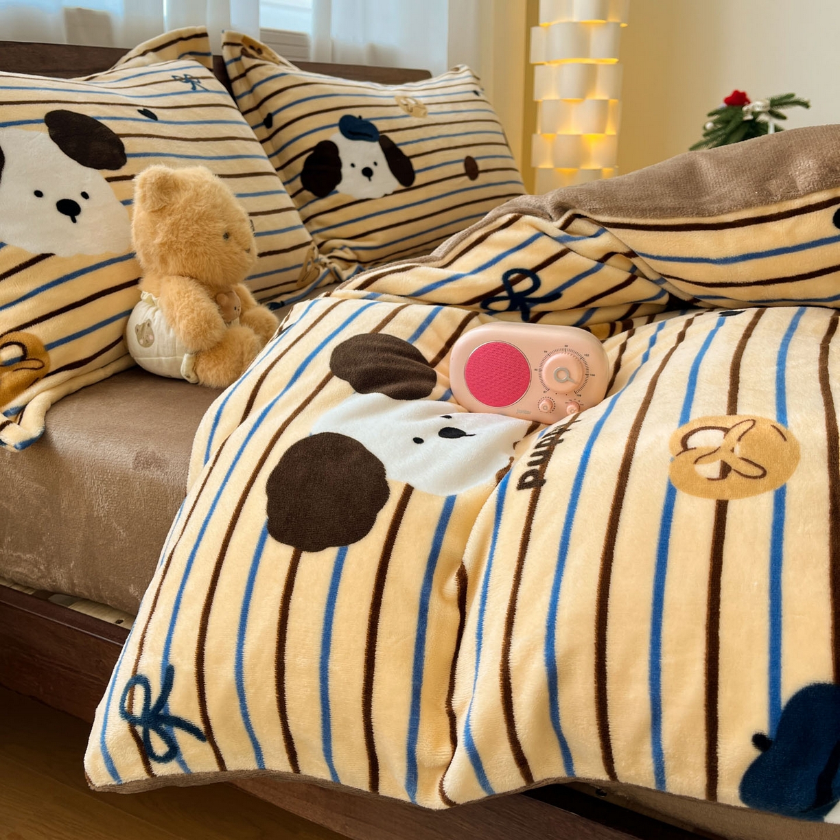 91家纺网 家纺一手货源 找家纺 寻米 2025新款加厚牛奶绒印花床笠-大床牛奶绒床笠一号 海德堡小狗