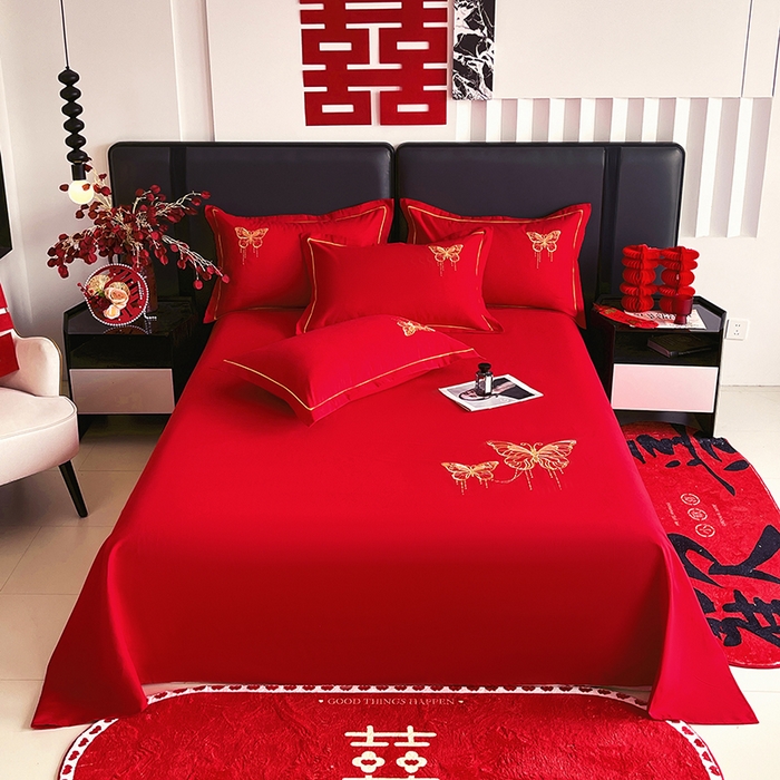 91家纺网 家纺一手货源 找家纺 （总）艾橙家纺 2025新款大红云朵棉刺绣婚庆系列单床单床单单件