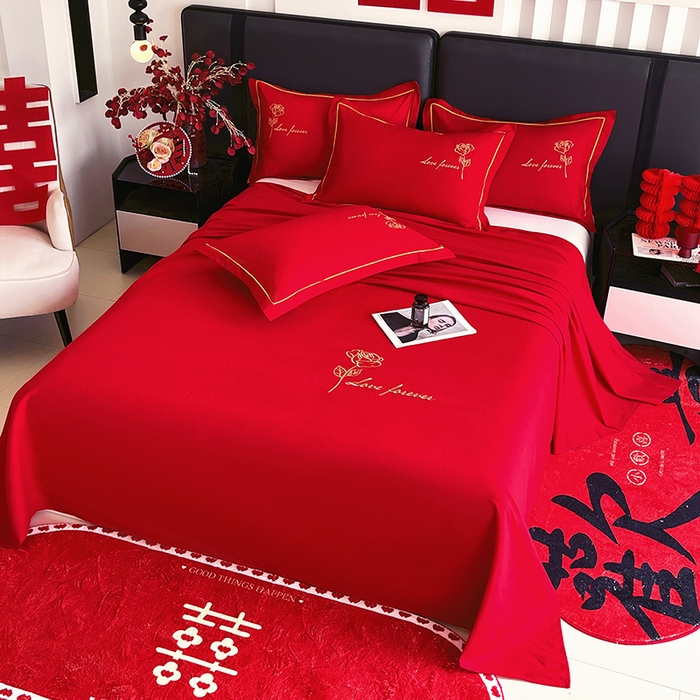 91家纺网 家纺一手货源 找家纺 艾橙家纺 2025新款大红云朵棉刺绣婚庆系列单床单床单单件 花开并蒂