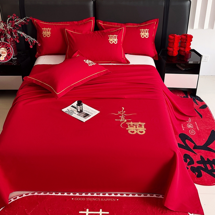 91家纺网 家纺一手货源 找家纺 艾橙家纺 2025新款大红云朵棉刺绣婚庆系列单床单床单单件 吾家有喜