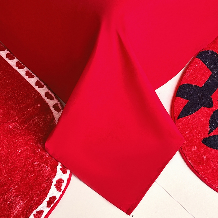 91家纺网 家纺一手货源 找家纺 艾橙家纺 2025新款大红云朵棉刺绣婚庆系列单床单床单单件 喜结良缘