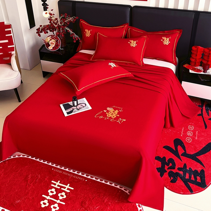 91家纺网 家纺一手货源 找家纺 艾橙家纺 2025新款大红云朵棉刺绣婚庆系列单床单床单单件 一生挚爱