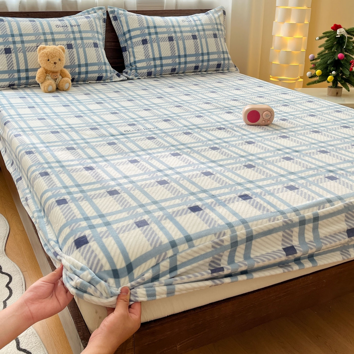 91家纺网 家纺一手货源 找家纺 寻米 2025新款加厚牛奶绒印花床笠-大床牛奶绒床笠一号 蓝色恋人