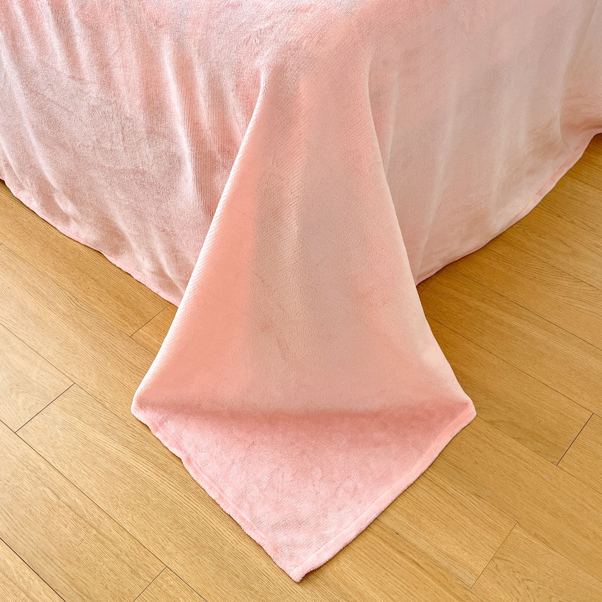 91家纺网 家纺一手货源 找家纺 寻米 2025新款加厚牛奶绒印花床笠-大床牛奶绒床笠一号 恋爱日记