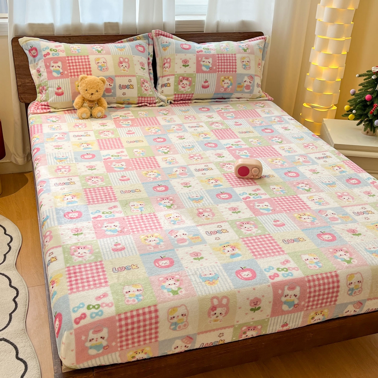 91家纺网 家纺一手货源 找家纺 寻米 2025新款加厚牛奶绒印花床笠-大床牛奶绒床笠一号 恋爱日记