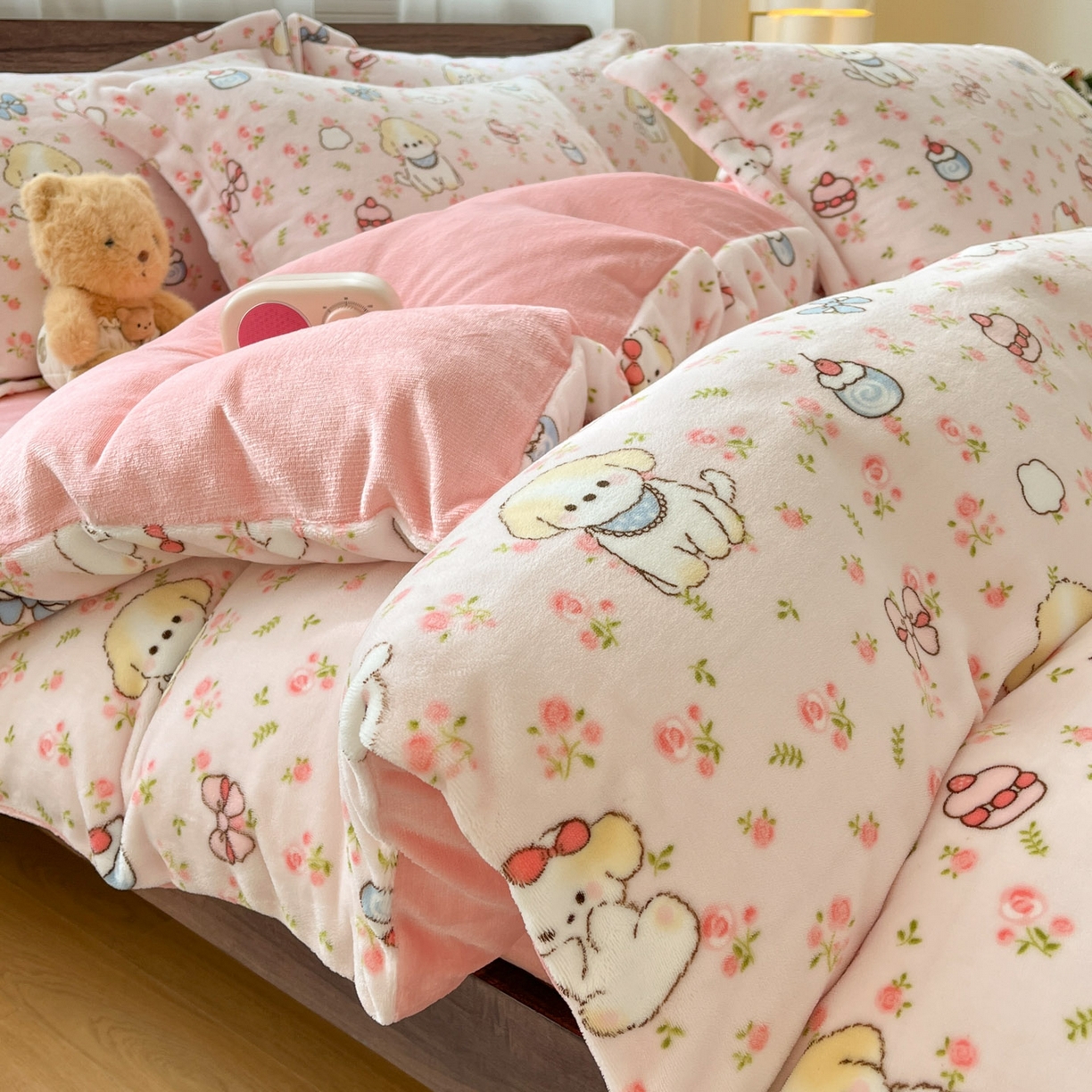 91家纺网 家纺一手货源 找家纺 寻米 2025新款加厚牛奶绒印花床笠-大床牛奶绒床笠一号 玫瑰甜心