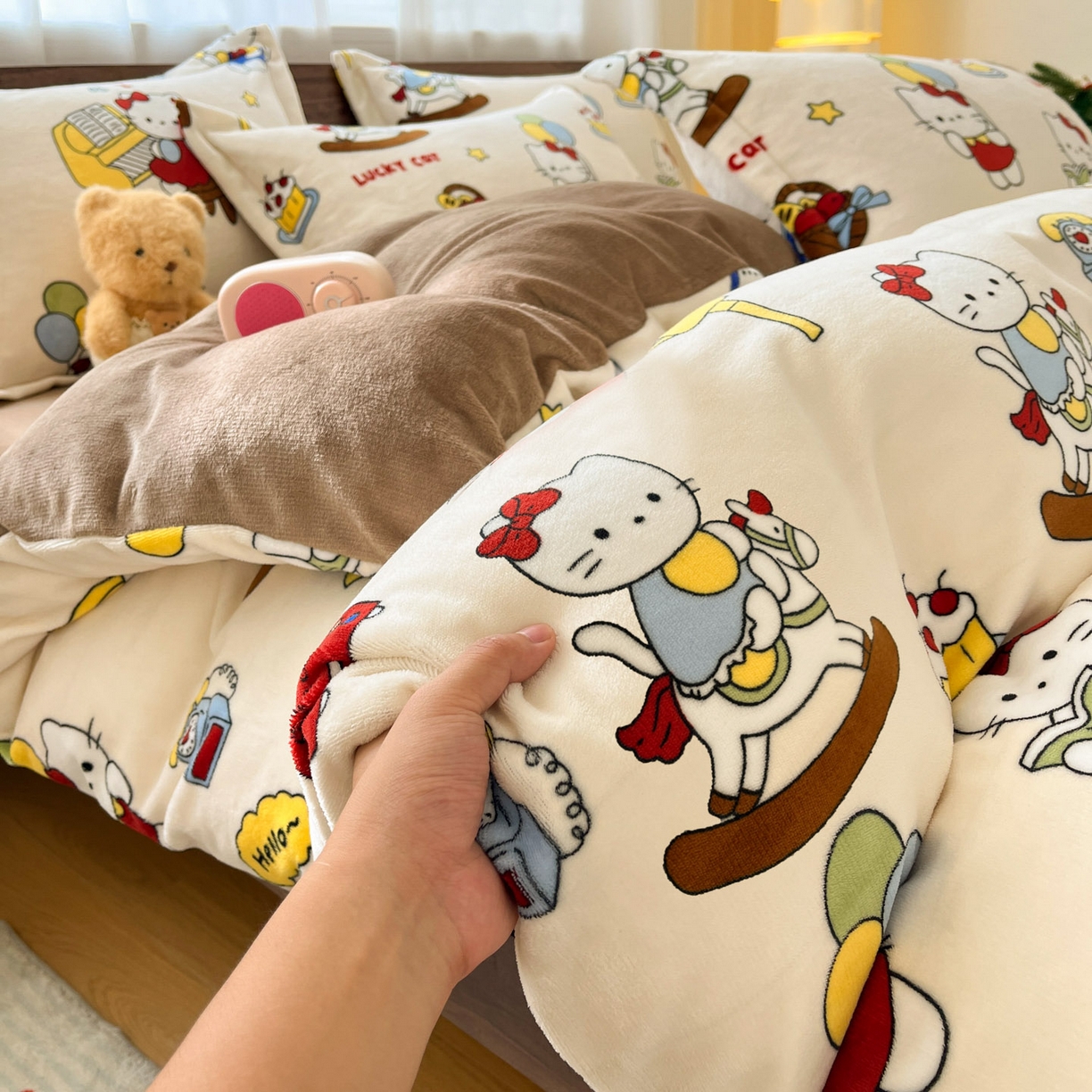 91家纺网 家纺一手货源 找家纺 寻米 2025新款加厚牛奶绒印花床笠-大床牛奶绒床笠一号 莫扎特小喵