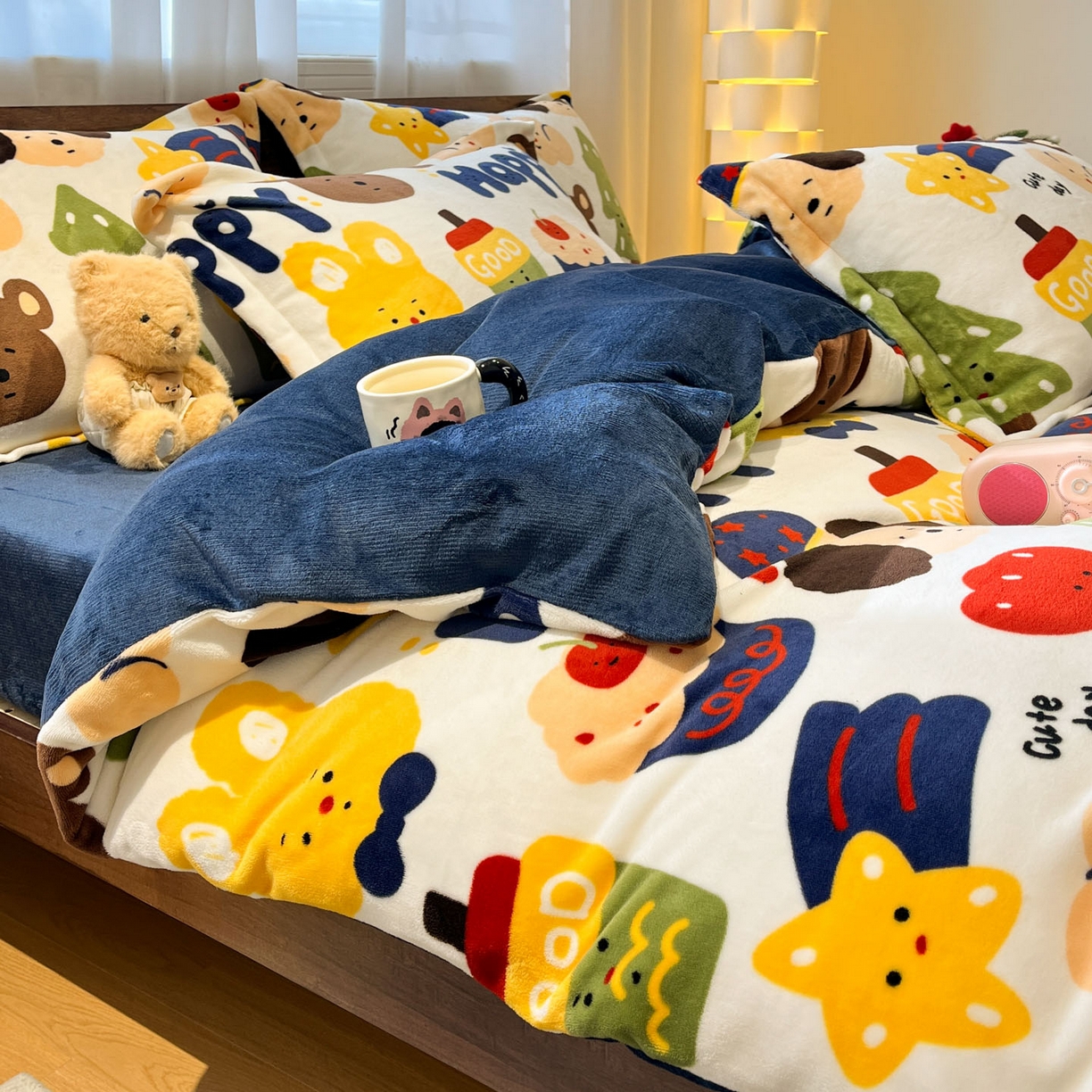 91家纺网 家纺一手货源 找家纺 寻米 2025新款加厚牛奶绒印花床笠-大床牛奶绒床笠一号 奇奇莫拉-蓝色