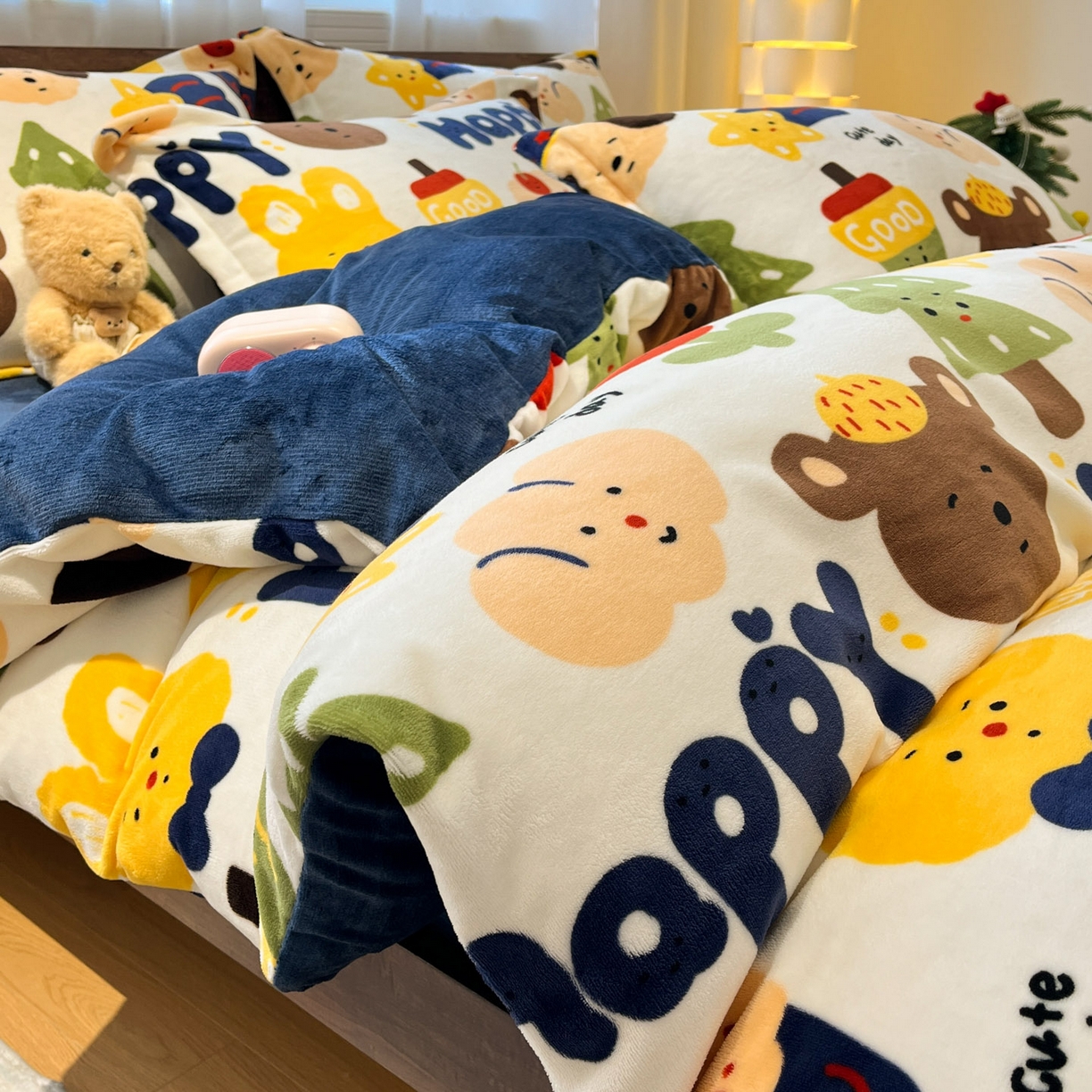 91家纺网 家纺一手货源 找家纺 寻米 2025新款加厚牛奶绒印花床笠-大床牛奶绒床笠一号 奇奇莫拉-蓝色