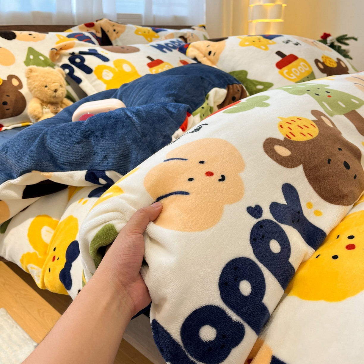 91家纺网 家纺一手货源 找家纺 寻米 2025新款加厚牛奶绒印花床笠-大床牛奶绒床笠一号 奇奇莫拉-蓝色