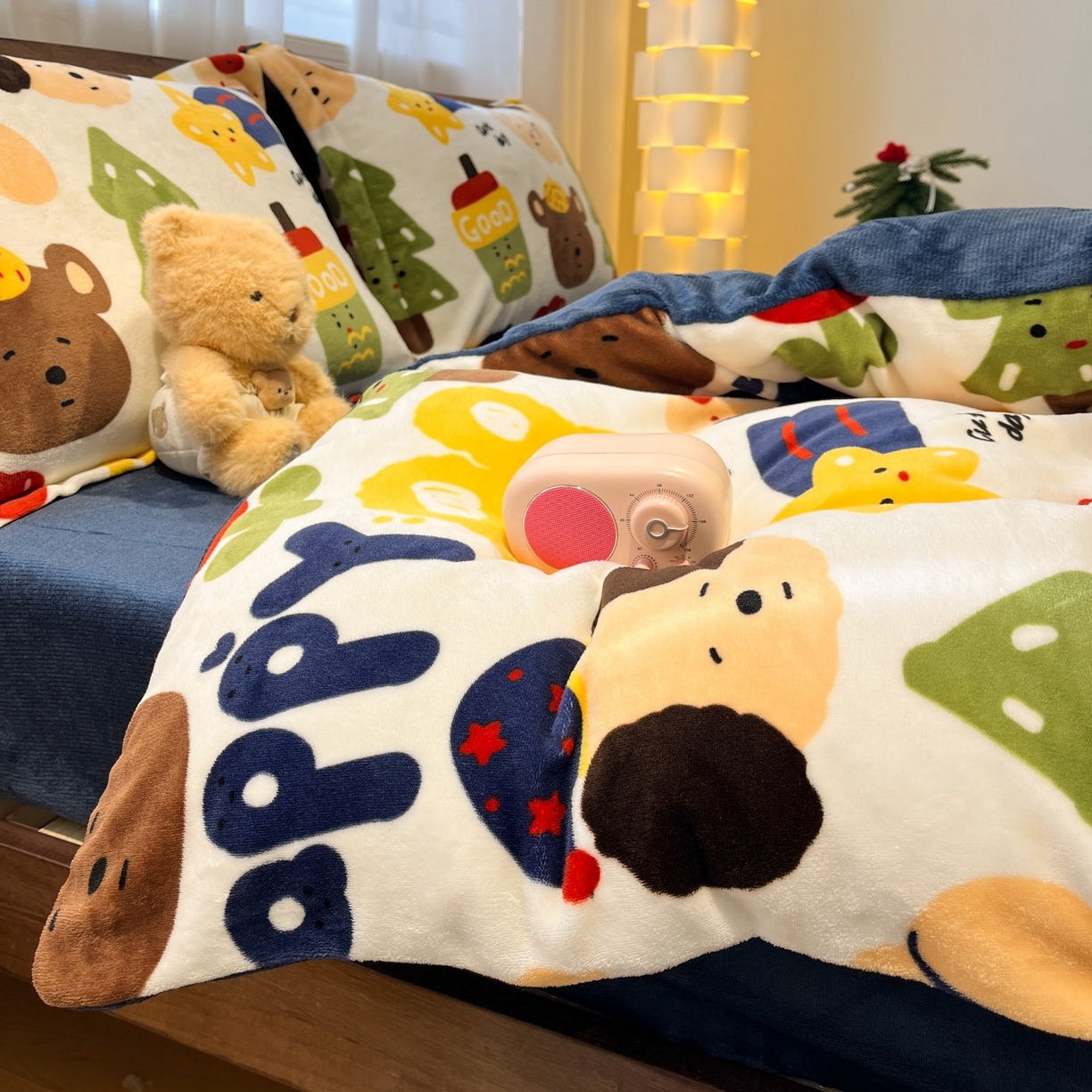 91家纺网 家纺一手货源 找家纺 寻米 2025新款加厚牛奶绒印花床笠-大床牛奶绒床笠一号 奇奇莫拉-蓝色