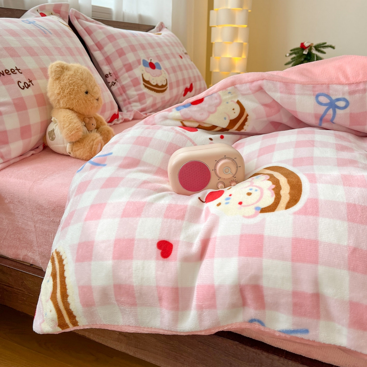 91家纺网 家纺一手货源 找家纺 寻米 2025新款加厚牛奶绒印花床笠-大床牛奶绒床笠一号 小喵浮云卷