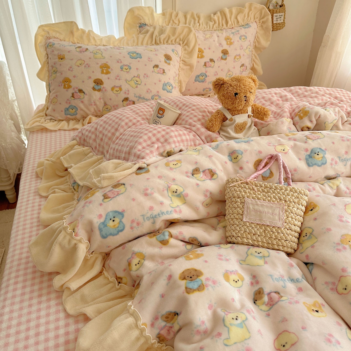 91家纺网 家纺一手货源 找家纺 （总）瑞莱 上新2025年秋冬新款A类200克牛奶绒卡通印花四件套