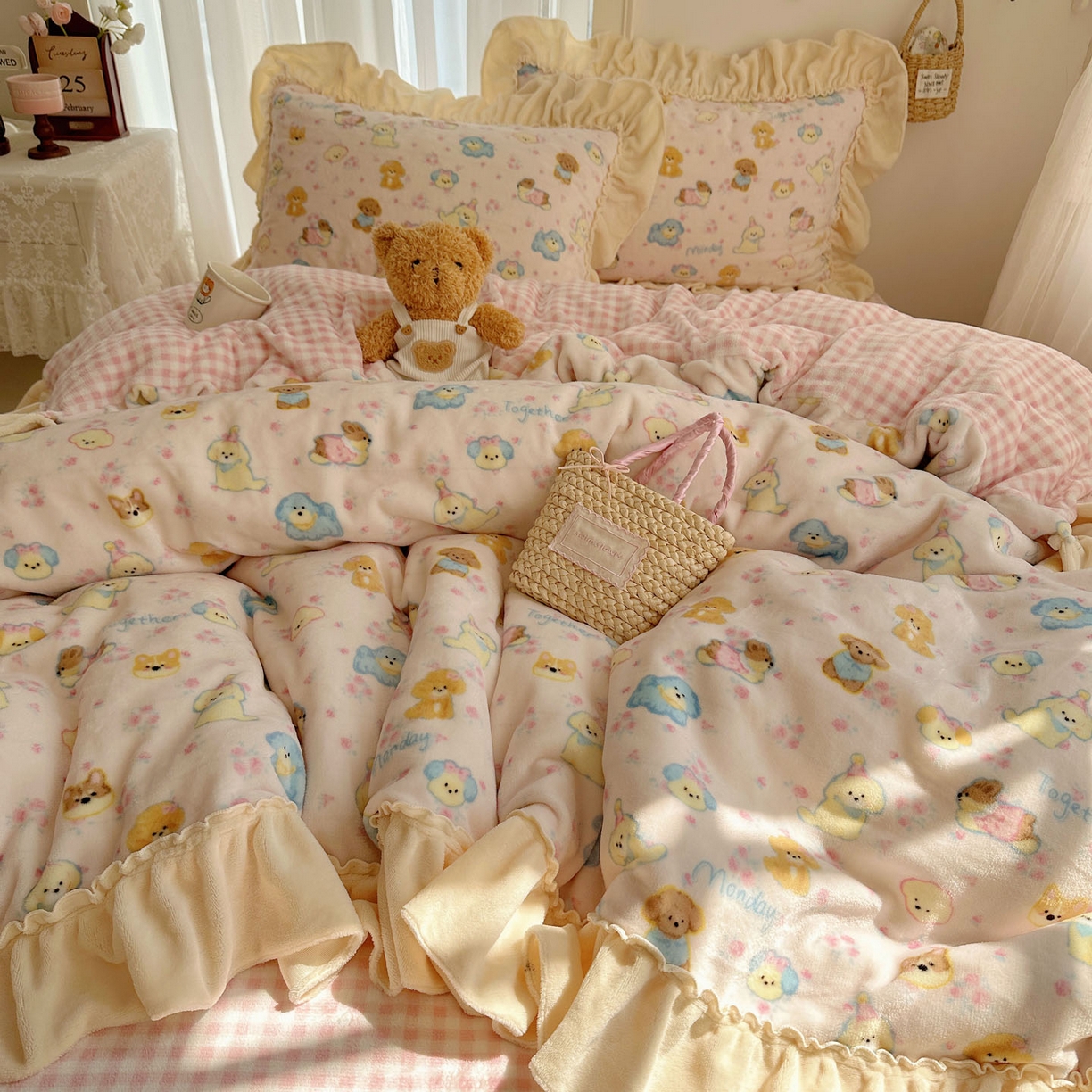 91家纺网 家纺一手货源 找家纺 （总）瑞莱 上新2025年秋冬新款A类200克牛奶绒卡通印花四件套