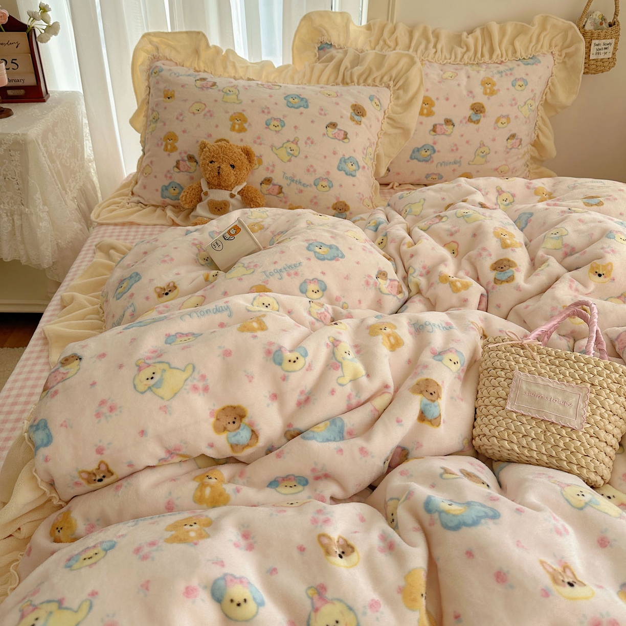 91家纺网 家纺一手货源 找家纺 （总）瑞莱 上新2025年秋冬新款A类200克牛奶绒卡通印花四件套