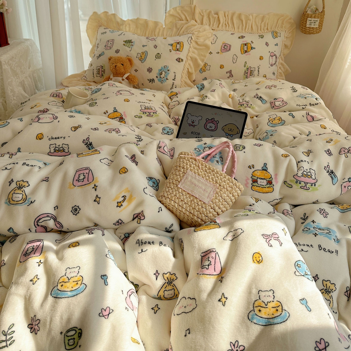 91家纺网 家纺一手货源 找家纺 瑞莱 上新2025年秋冬新款A类200克牛奶绒卡通印花四件套 开心时光