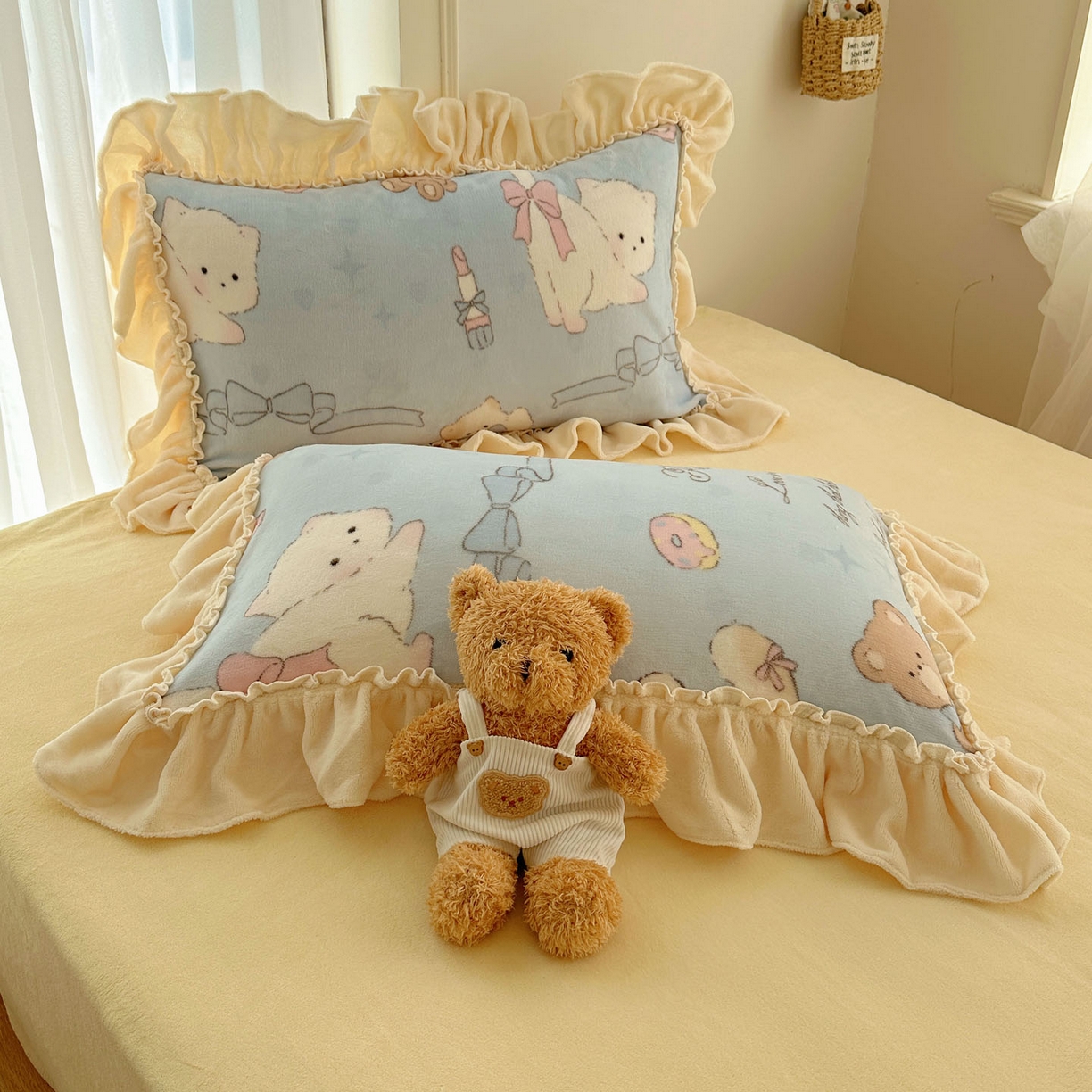 91家纺网 家纺一手货源 找家纺 瑞莱 上新2025年秋冬新款A类200克牛奶绒卡通印花四件套 元气猫咪