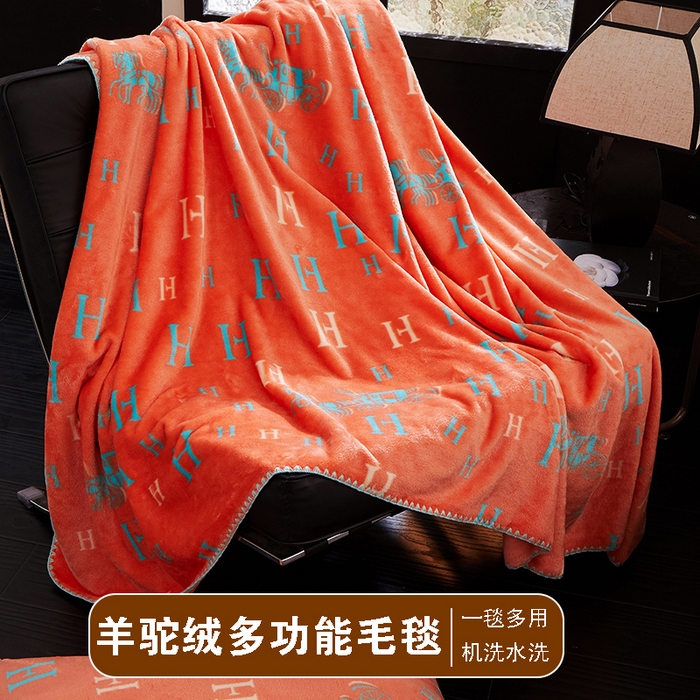 yyds網供 2025新款羊駝絨街頭風潮牌貝殼邊三角針包邊蓋毯小眾設計法蘭絨毛毯午睡辦公室小毯子全尺寸 （拿貨請推單到YYDS網供倉庫） 字母騎士