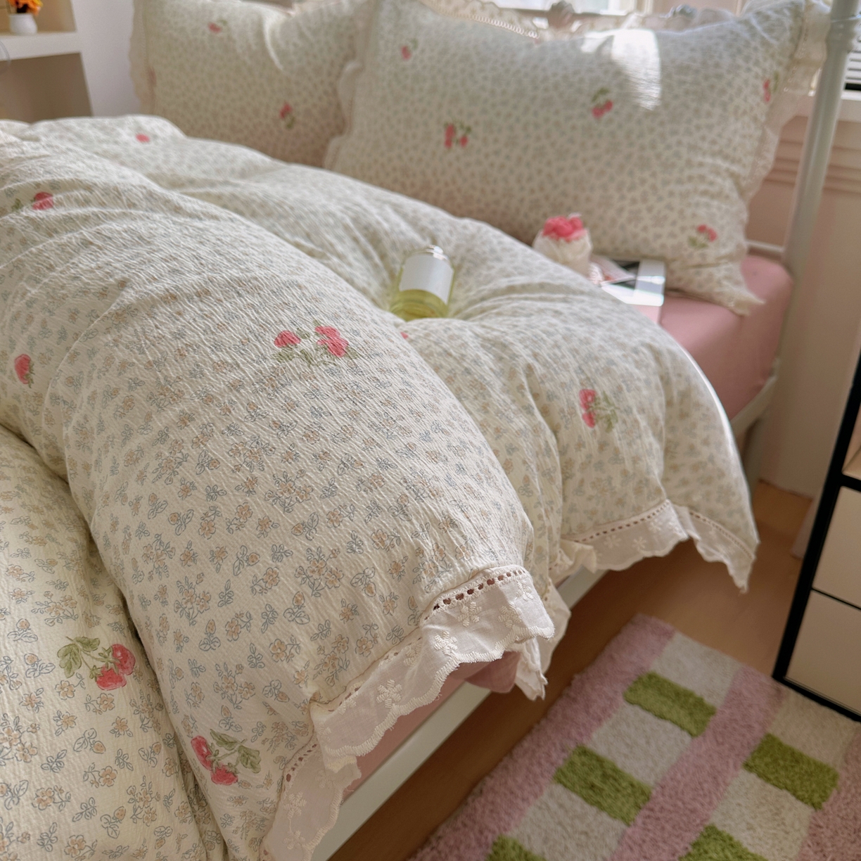 91家纺网 家纺一手货源 找家纺 （总）乐沐家纺 2025新款云感皱皱双层纱全棉镂空花边四件套