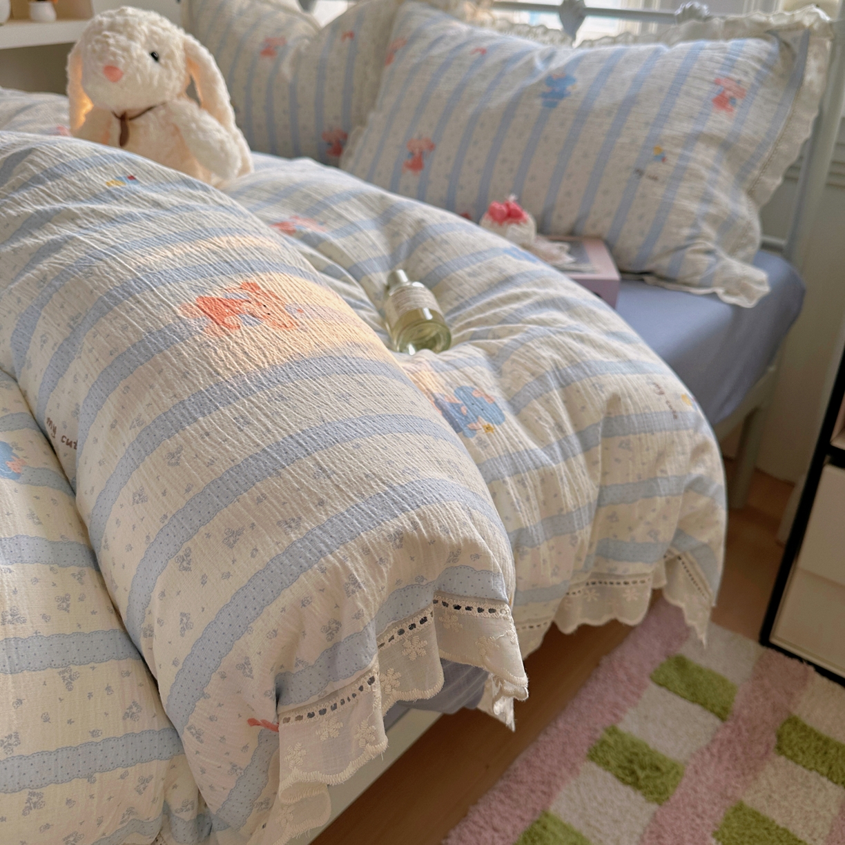 91家纺网 家纺一手货源 找家纺 （总）乐沐家纺 2025新款云感皱皱双层纱全棉镂空花边四件套