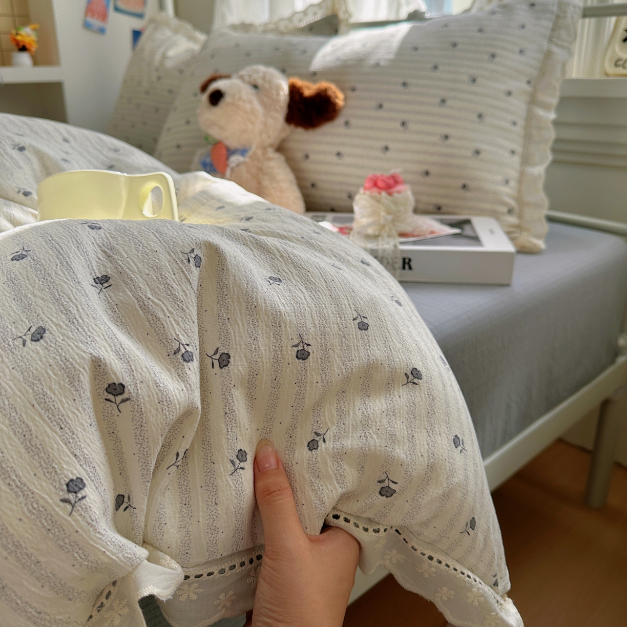 91家纺网 家纺一手货源 找家纺 乐沐家纺 2025新款云感皱皱双层纱全棉镂空花边四件套 织梦