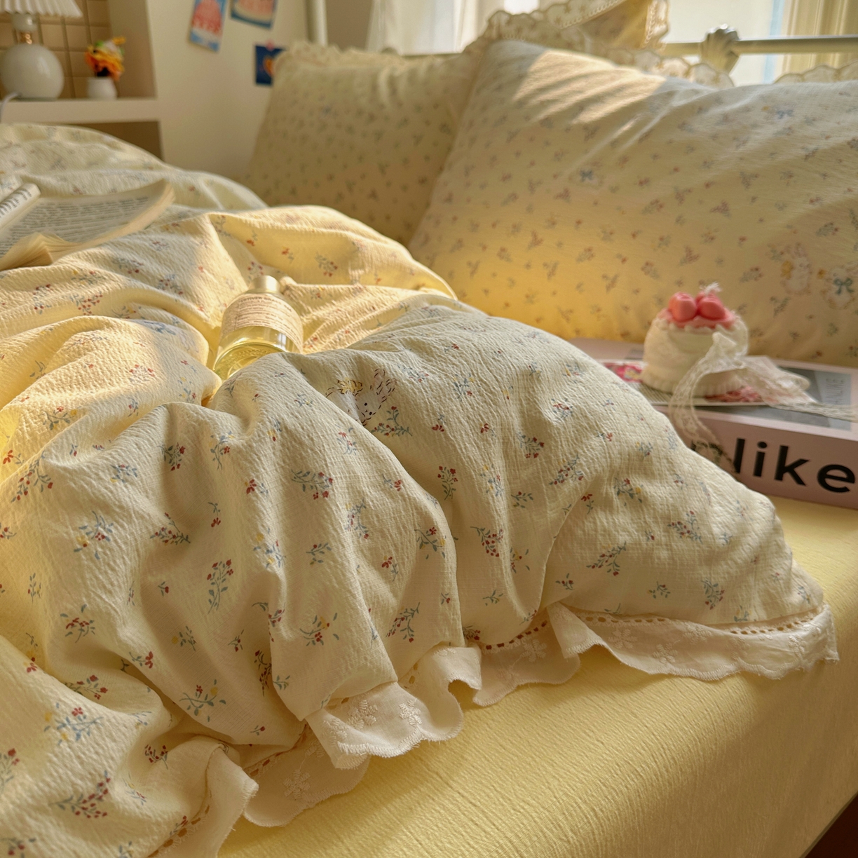 91家纺网 家纺一手货源 找家纺 乐沐家纺 2025新款云感皱皱双层纱全棉镂空花边四件套 春日兔语