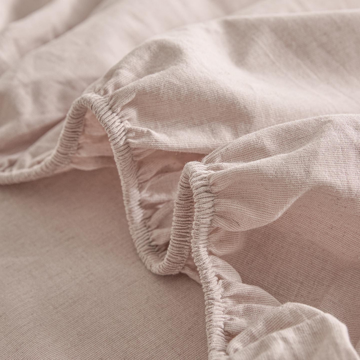 91家纺网 家纺一手货源 找家纺 涵宸家纺 2025新款色织棉麻四件套系列-单床笠 棉麻-浅粉