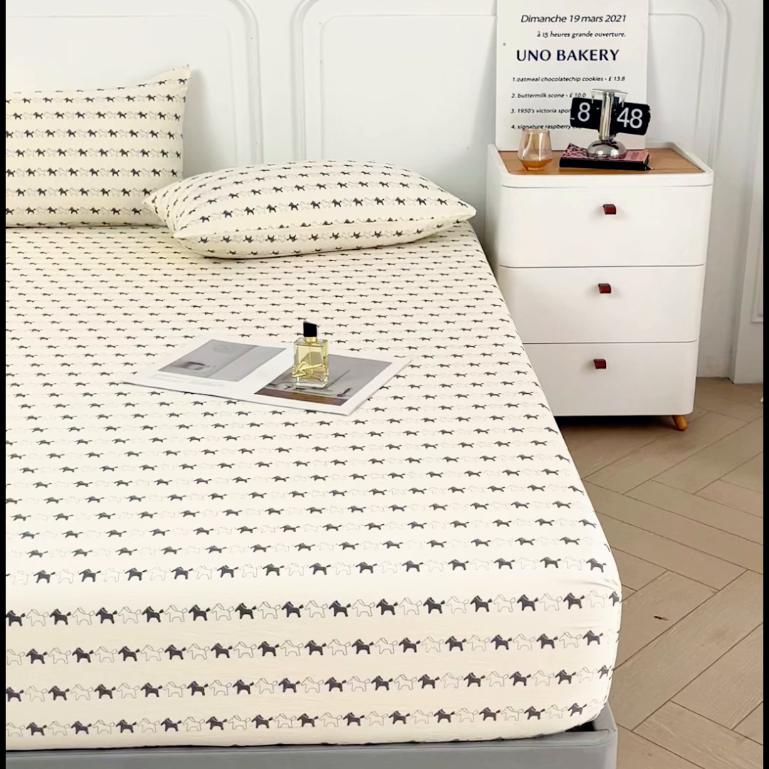 91家纺网 家纺一手货源 找家纺 斯卡诺家纺 2025新款秋冬爆款古法水洗棉单床笠床笠三件套枕套 小木马-床笠