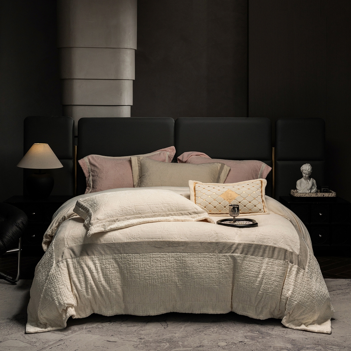 蓝梦 2025新款全消光雕花牛奶绒四件套-夕雾玫瑰 奶白