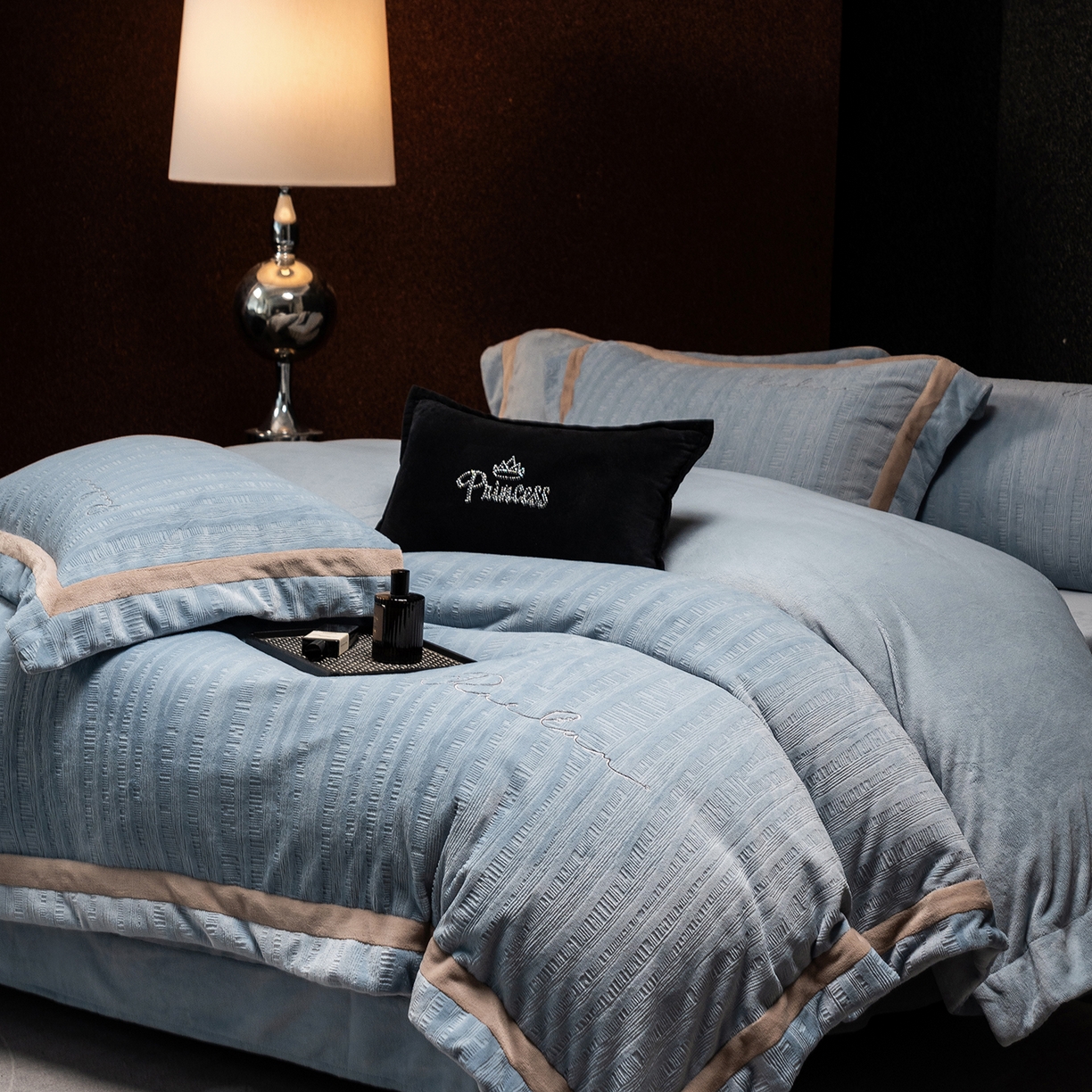 91家纺网 家纺一手货源 找家纺 （总）蓝梦 2025新款全消光雕花牛奶绒系列-纹屿