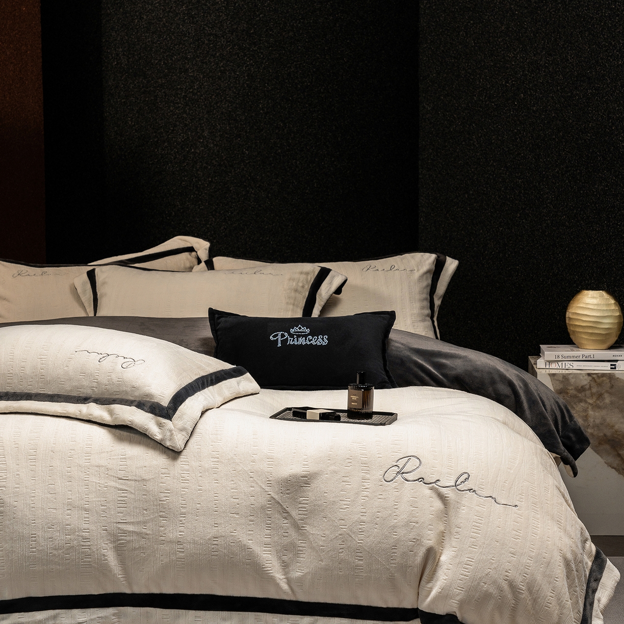 91家纺网 家纺一手货源 找家纺 蓝梦 2025新款全消光雕花牛奶绒系列-纹屿 纹屿-奶白