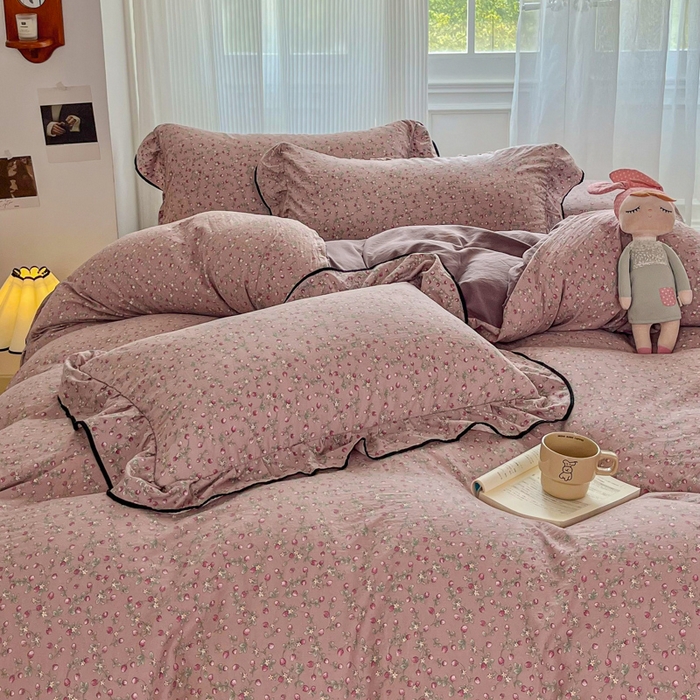 91家纺网 家纺一手货源 找家纺 （总）斯卡诺家纺 2025秋冬法式花边古法水洗棉云感棉床盖四件套花边被套床单款