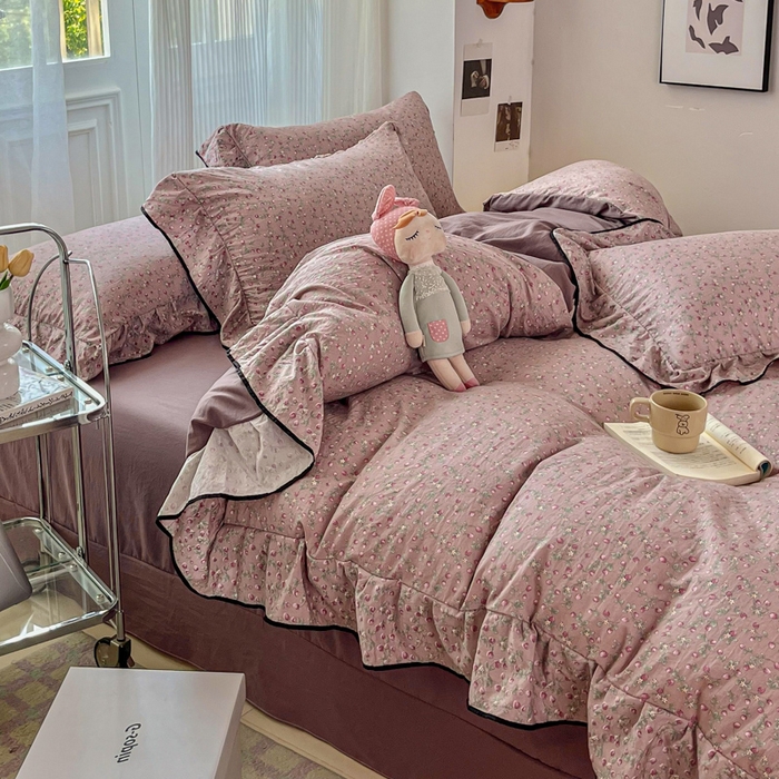 91家纺网 家纺一手货源 找家纺 （总）斯卡诺家纺 2025秋冬法式花边古法水洗棉云感棉床盖四件套花边被套床单款