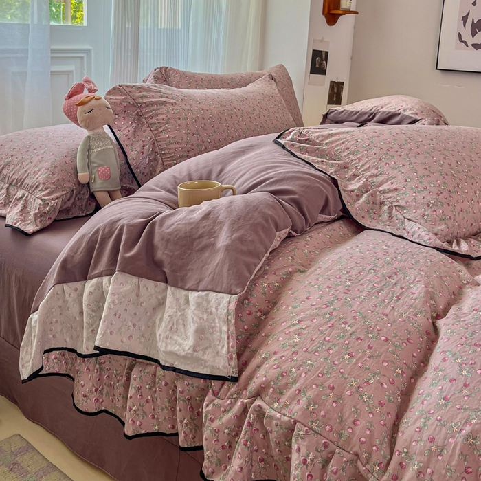 91家纺网 家纺一手货源 找家纺 （总）斯卡诺家纺 2025秋冬法式花边古法水洗棉云感棉床盖四件套花边被套床单款