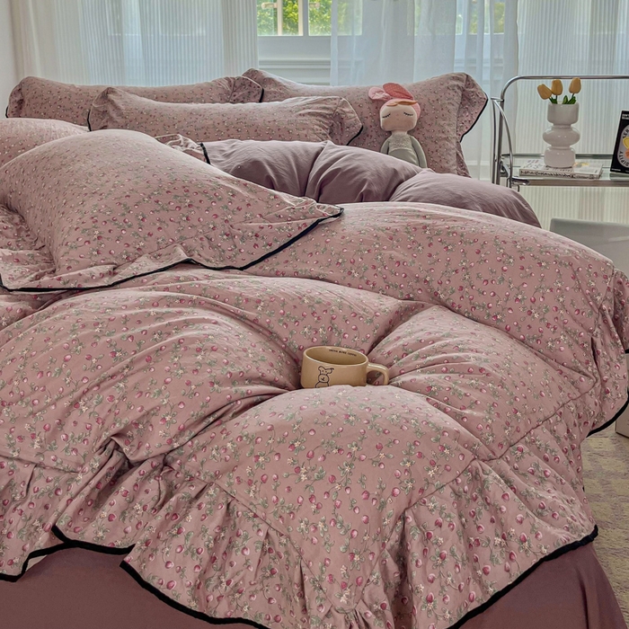 91家纺网 家纺一手货源 找家纺 （总）斯卡诺家纺 2025秋冬法式花边古法水洗棉云感棉床盖四件套花边被套床单款