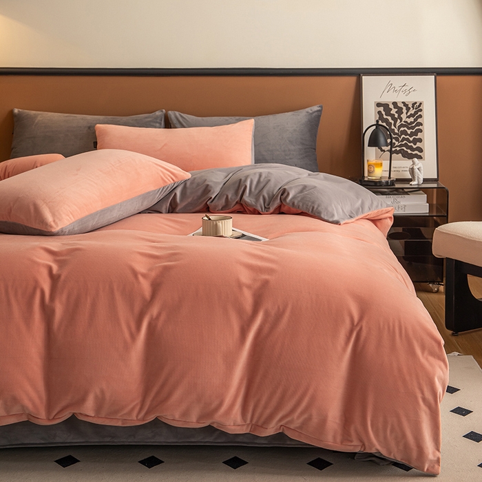 91家纺网 家纺一手货源 找家纺 蓝梦 2025新款A类加厚保暖纯色双拼婴儿绒宝宝绒四件套 婴儿粉+时尚灰