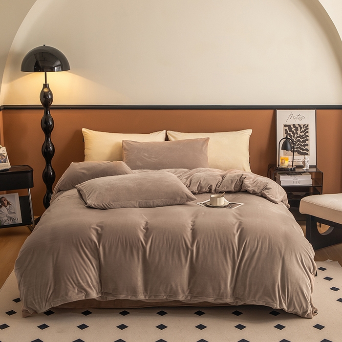 91家纺网 家纺一手货源 找家纺 蓝梦 2025新款A类加厚保暖纯色双拼婴儿绒宝宝绒四件套 奶咖