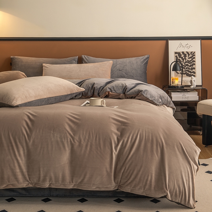 91家纺网 家纺一手货源 找家纺 蓝梦 2025新款A类加厚保暖纯色双拼婴儿绒宝宝绒四件套 奶咖+火山灰