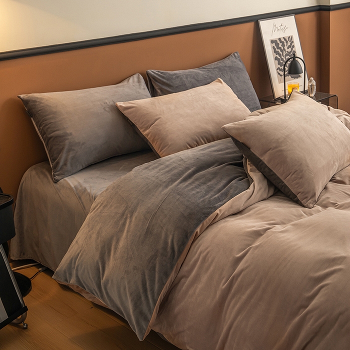 91家纺网 家纺一手货源 找家纺 蓝梦 2025新款A类加厚保暖纯色双拼婴儿绒宝宝绒四件套 奶咖+火山灰