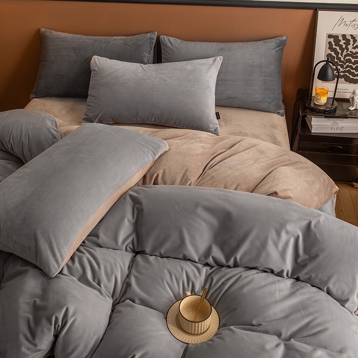 91家纺网 家纺一手货源 找家纺 蓝梦 2025新款A类加厚保暖纯色双拼婴儿绒宝宝绒四件套 时尚灰+奶咖