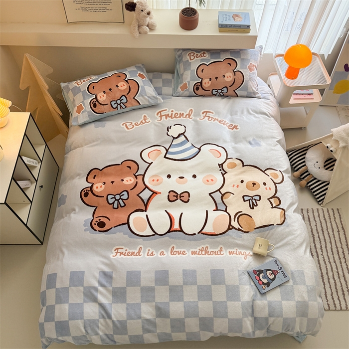 91家纺网 家纺一手货源 找家纺 蓝梦 2025新款加厚牛奶绒大版卡通印花四件套 熊熊party