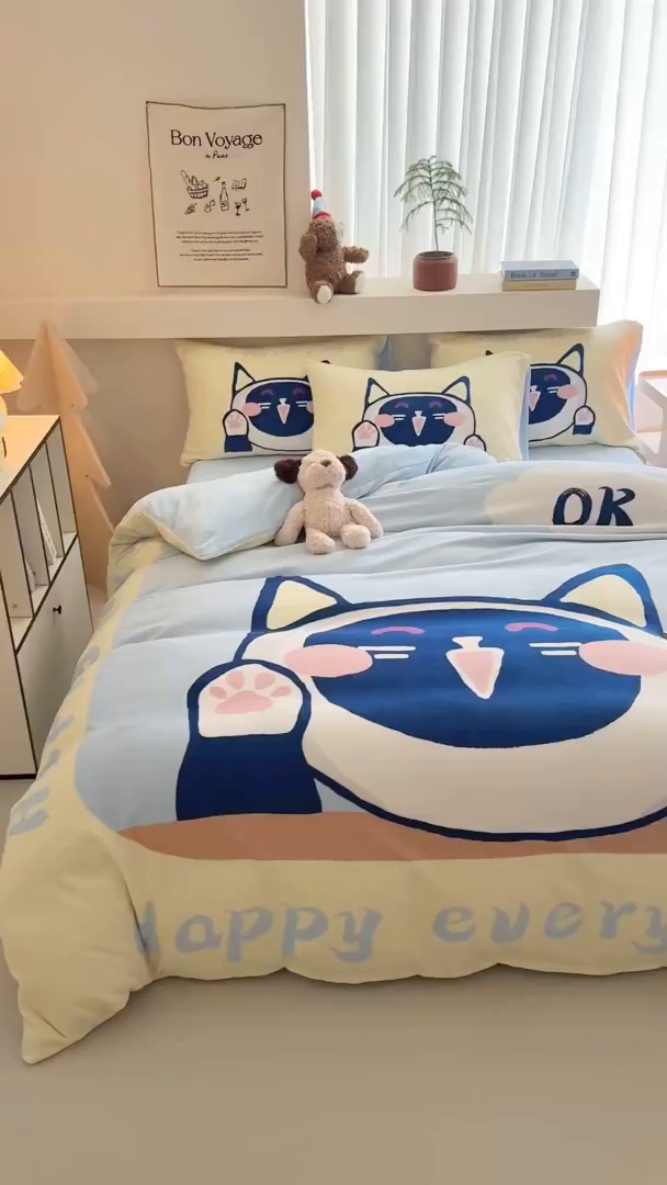 91家纺网 家纺一手货源 找家纺 蓝梦 2025新款加厚牛奶绒大版卡通印花四件套 大脸猫猫
