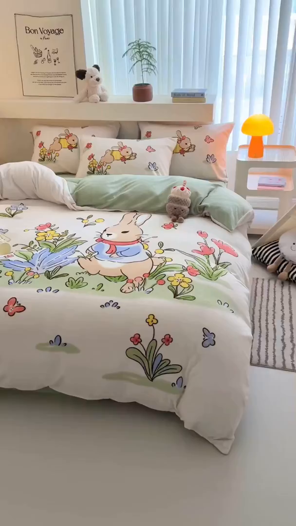 91家纺网 家纺一手货源 找家纺 蓝梦 2025新款加厚牛奶绒大版卡通印花四件套 悠闲生活