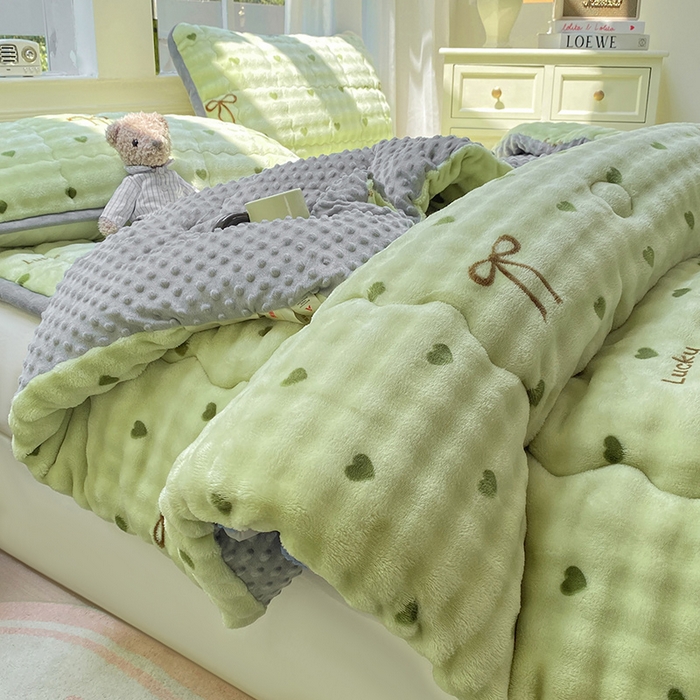 91家纺网 家纺一手货源 找家纺 （总）眠势力 2025新款兔兔绒豆豆被子冬被芯加绒兔毛绒加厚保暖被褥