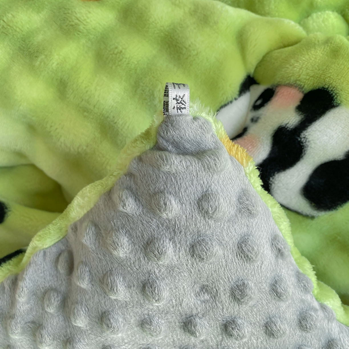 91家纺网 家纺一手货源 找家纺 眠势力 2025新款兔兔绒豆豆被子冬被芯加绒兔毛绒加厚保暖被褥 熊猫【兔兔绒豆豆被】