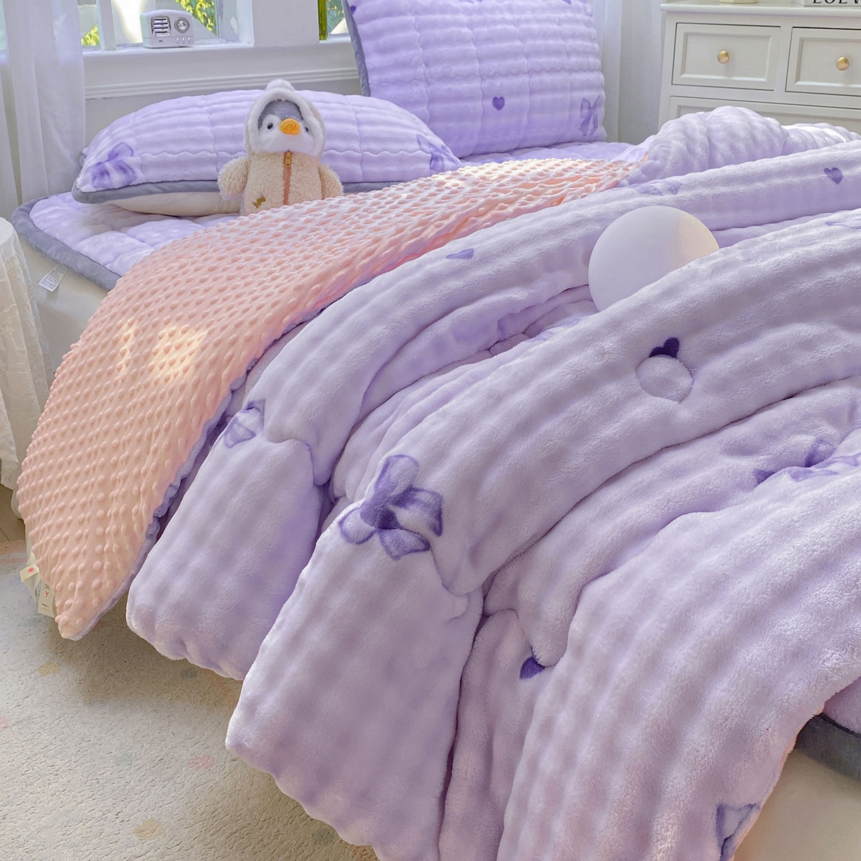 91家纺网 家纺一手货源 找家纺 眠势力 2025新款兔兔绒豆豆被子冬被芯加绒兔毛绒加厚保暖被褥 罗曼情节【兔兔绒豆豆被】