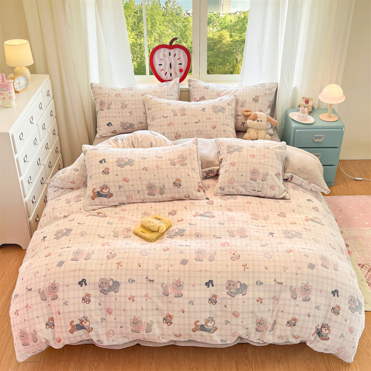 91家纺网 家纺一手货源 找家纺 云棉坊 2025新款高克重卡通牛奶绒四件套-印花系列 彩点小象