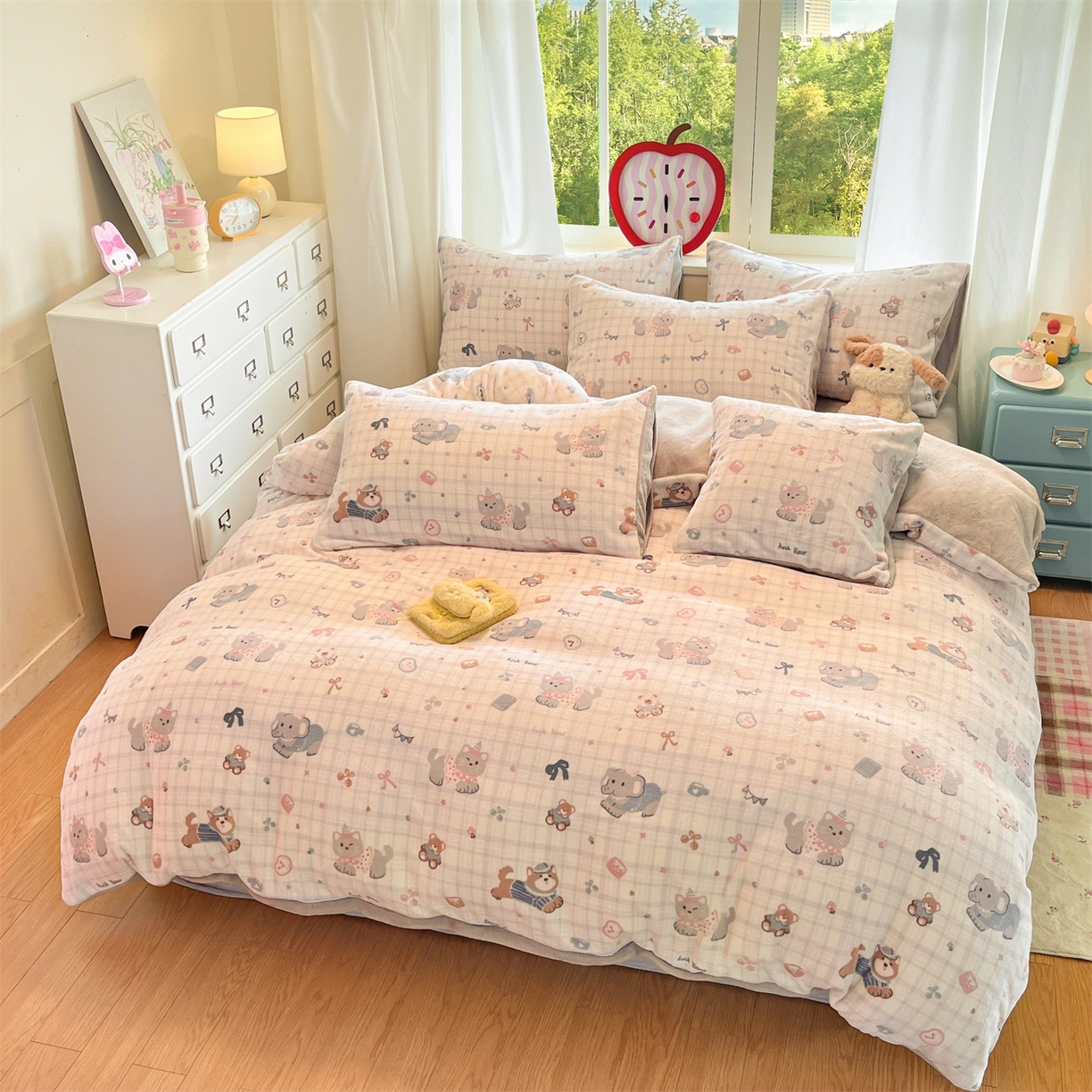 91家纺网 家纺一手货源 找家纺 云棉坊 2025新款高克重卡通牛奶绒四件套-印花系列 彩点小象