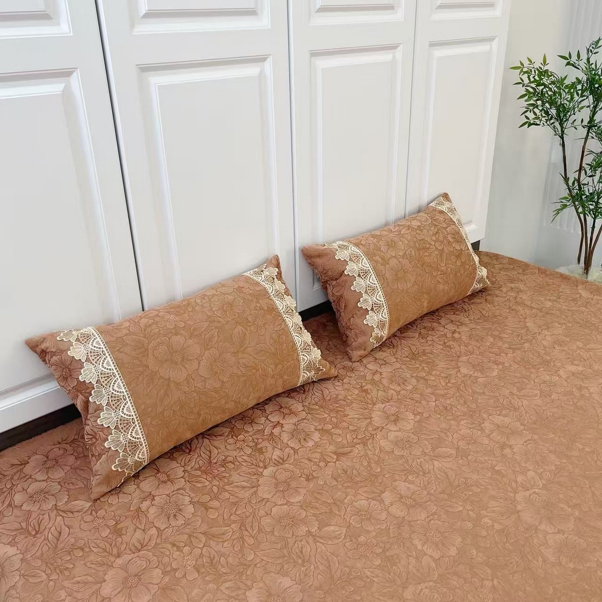 91家纺网 家纺一手货源 找家纺 （总）暖木杨 2025新款（一抹茶花专拍枕套一对）40*70