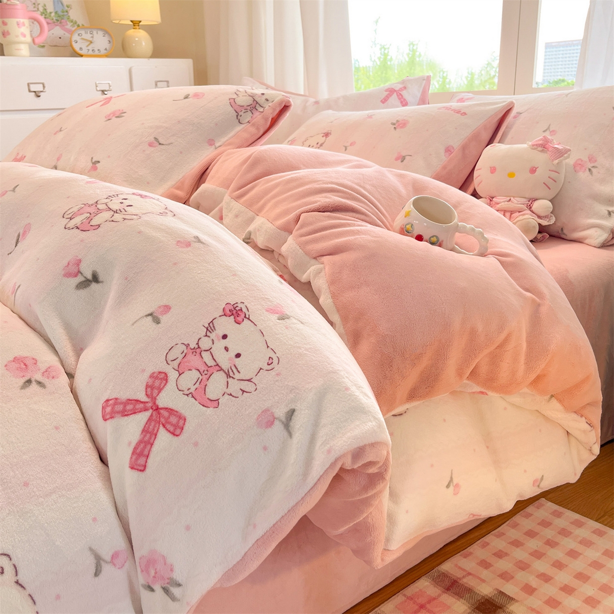 91家纺网 家纺一手货源 找家纺 云棉坊 2025新款高克重卡通牛奶绒四件套-印花系列 粉色kt